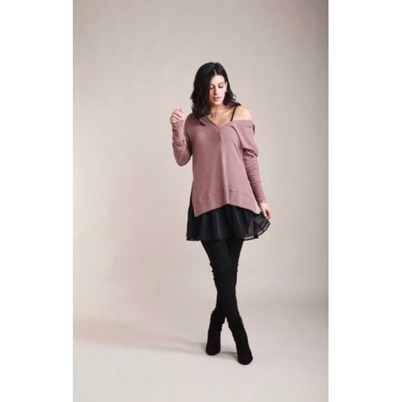 New, Boutique Dusty Rose, Hooded Waffle Top - Picture 2 of 2